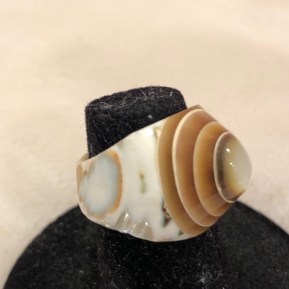 Unique Shell Ring - Picture 2 of 6